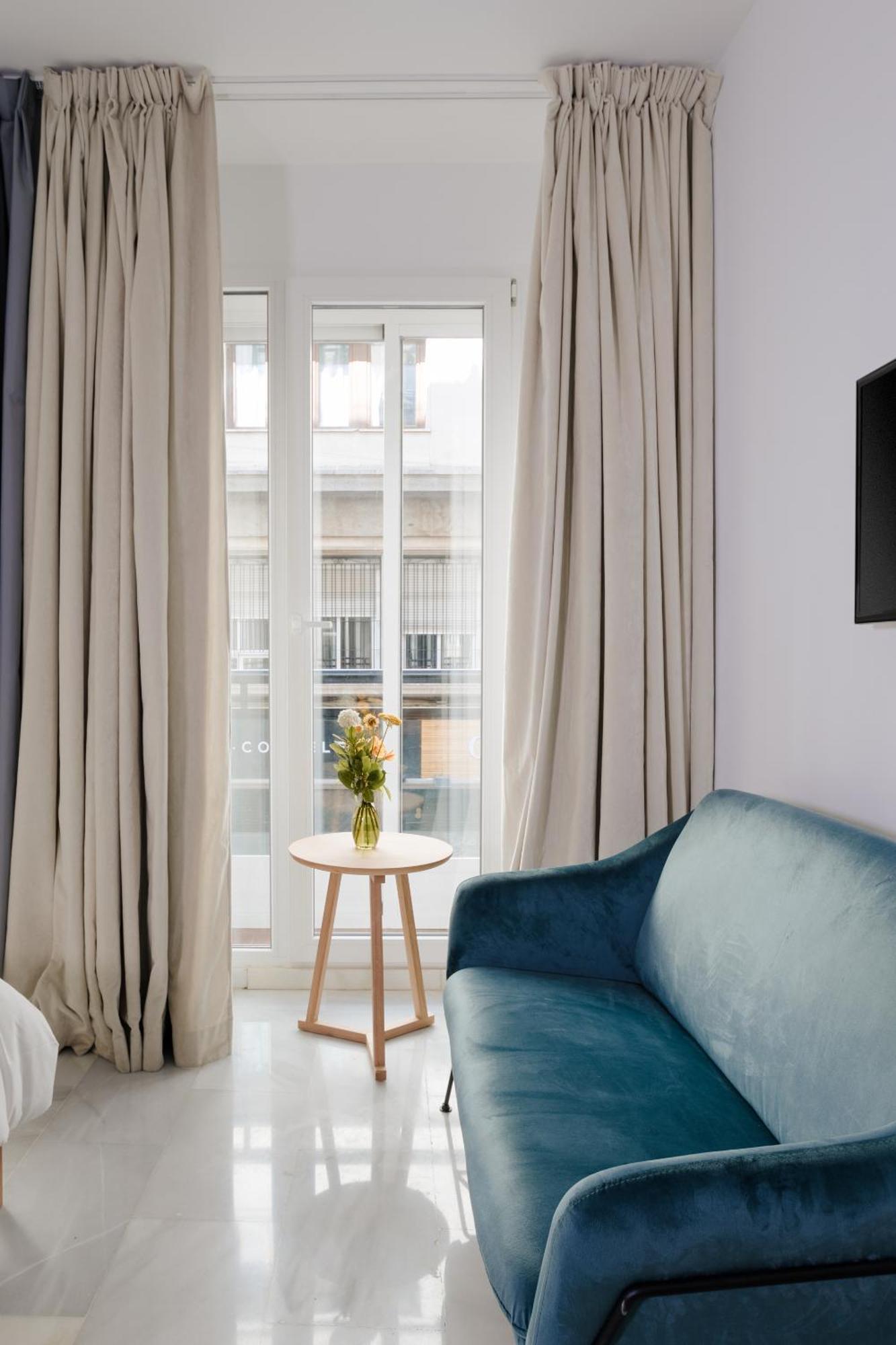 Sonder Santa Ana Aparthotel Madrid Luaran gambar