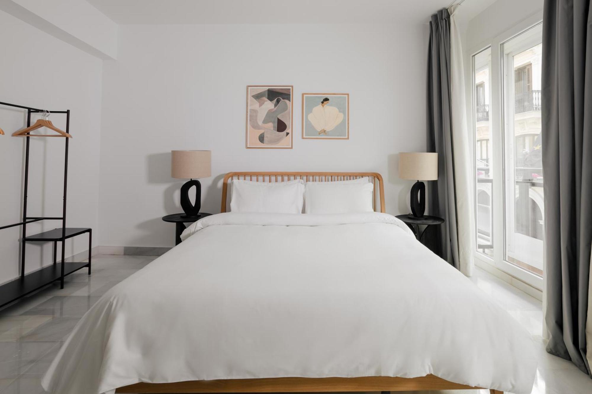 Sonder Santa Ana Aparthotel Madrid Luaran gambar