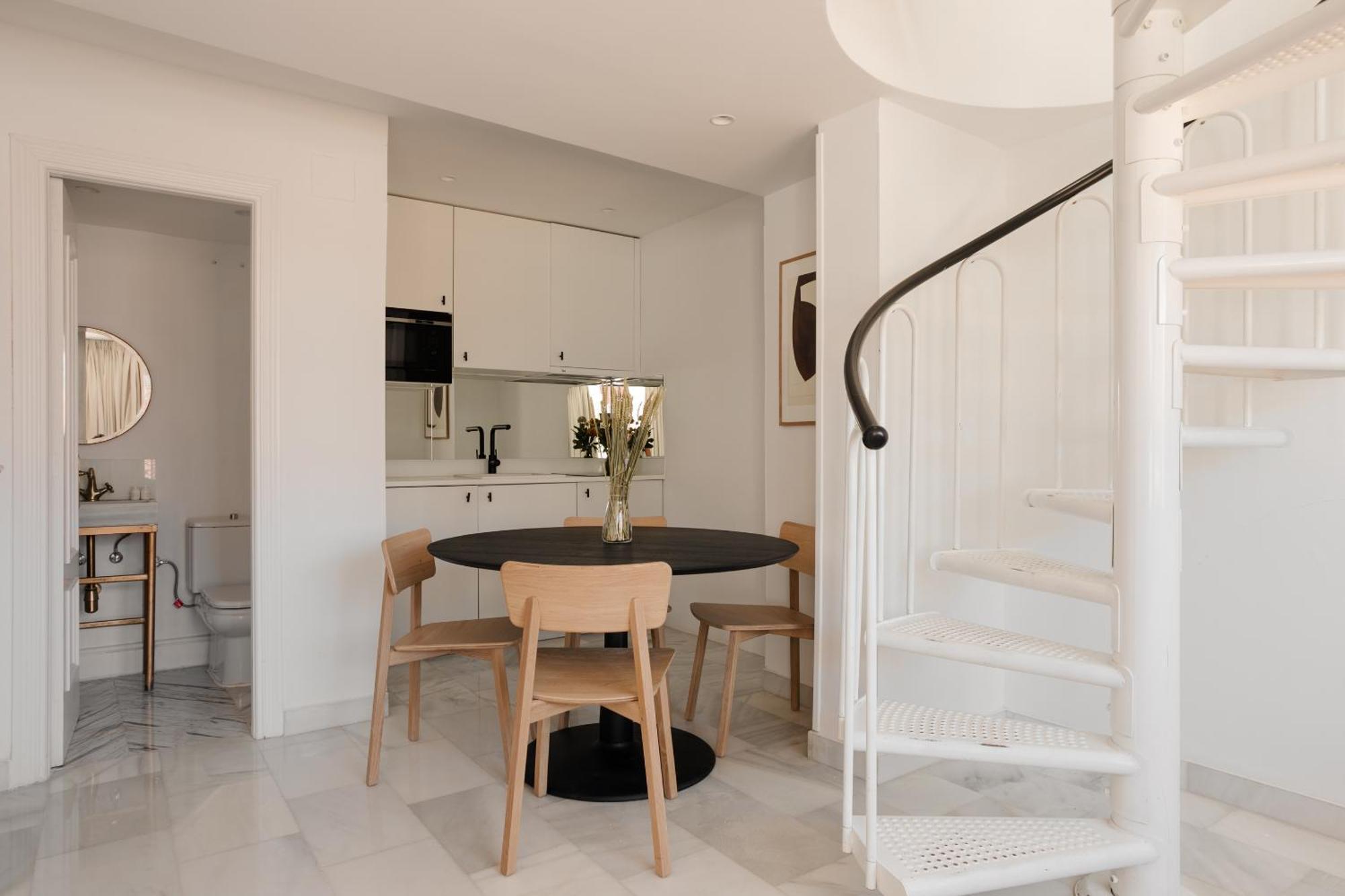Sonder Santa Ana Aparthotel Madrid Luaran gambar